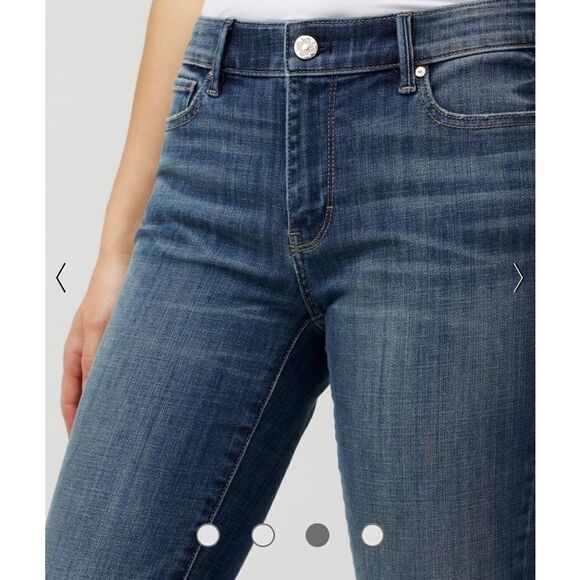 EXCELLENT CONDITION WOMEN’S SIZE 4R WHITE HOUSE BLACK MARKET BOOT LEG JEANS - Picture 2 of 7